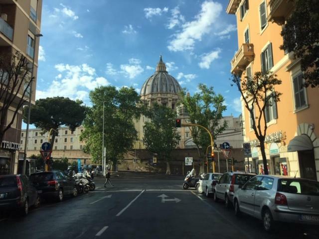 Bed and Breakfast Affreschi A San Pietro Roma Exterior foto