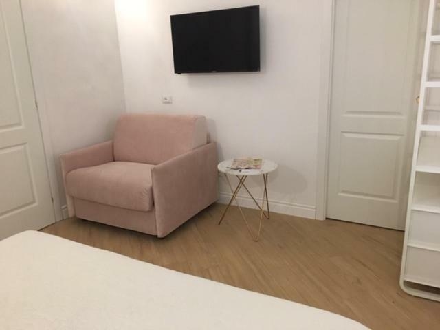 Bed and Breakfast Affreschi A San Pietro Roma Exterior foto